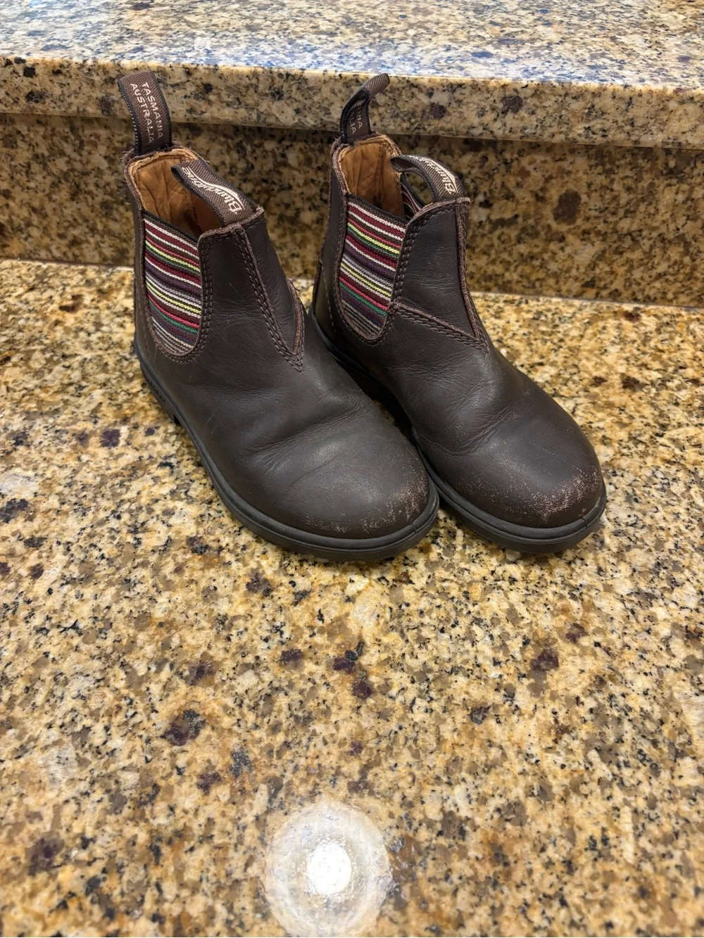 Blundstone Brown Leather Kids Chelsea Boots size AU 10/US 11 Boys Girls